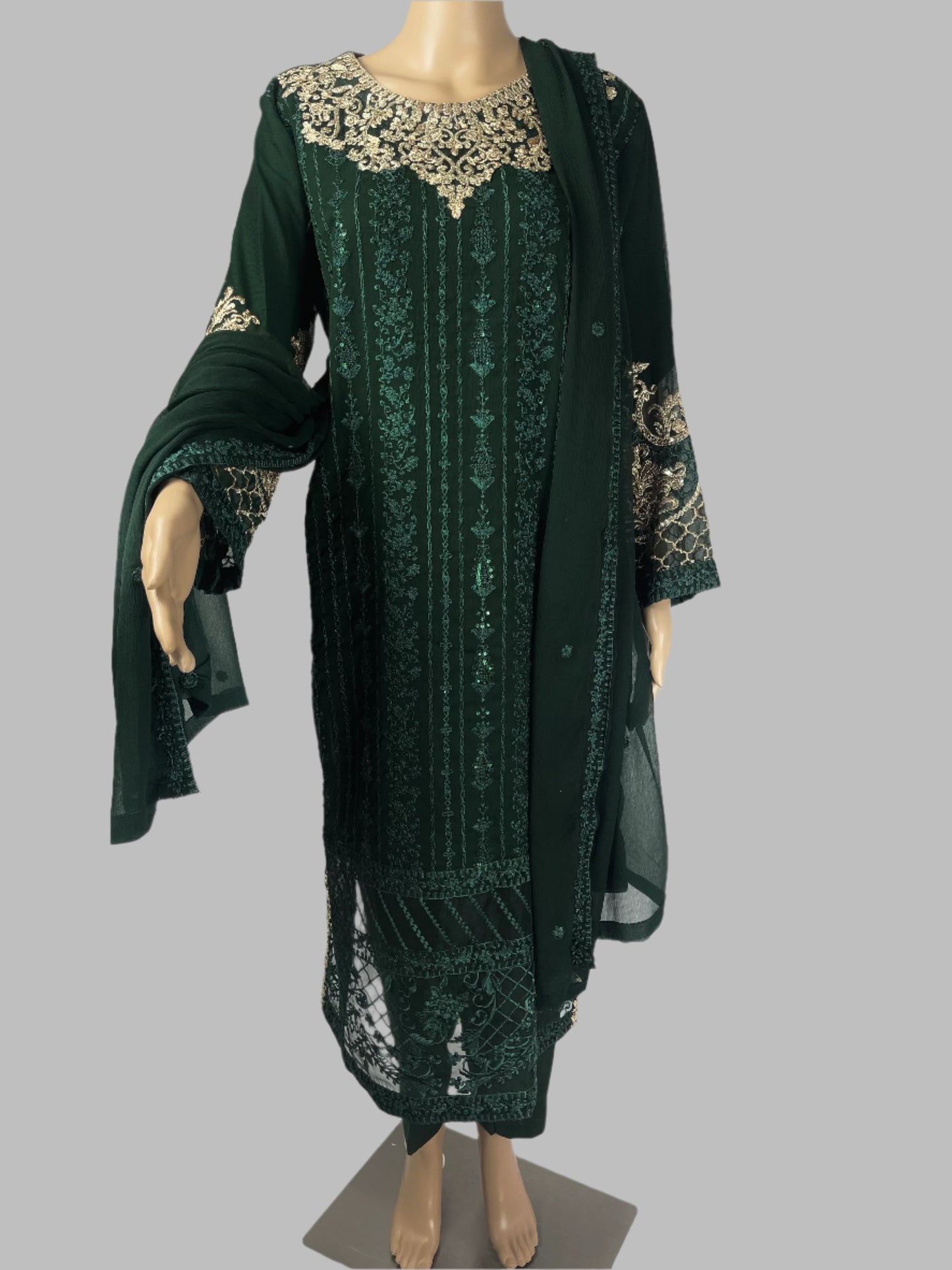 Pakistani Shalwar Kameez Chiffon Party Wear Tilla And Resham Embroidery