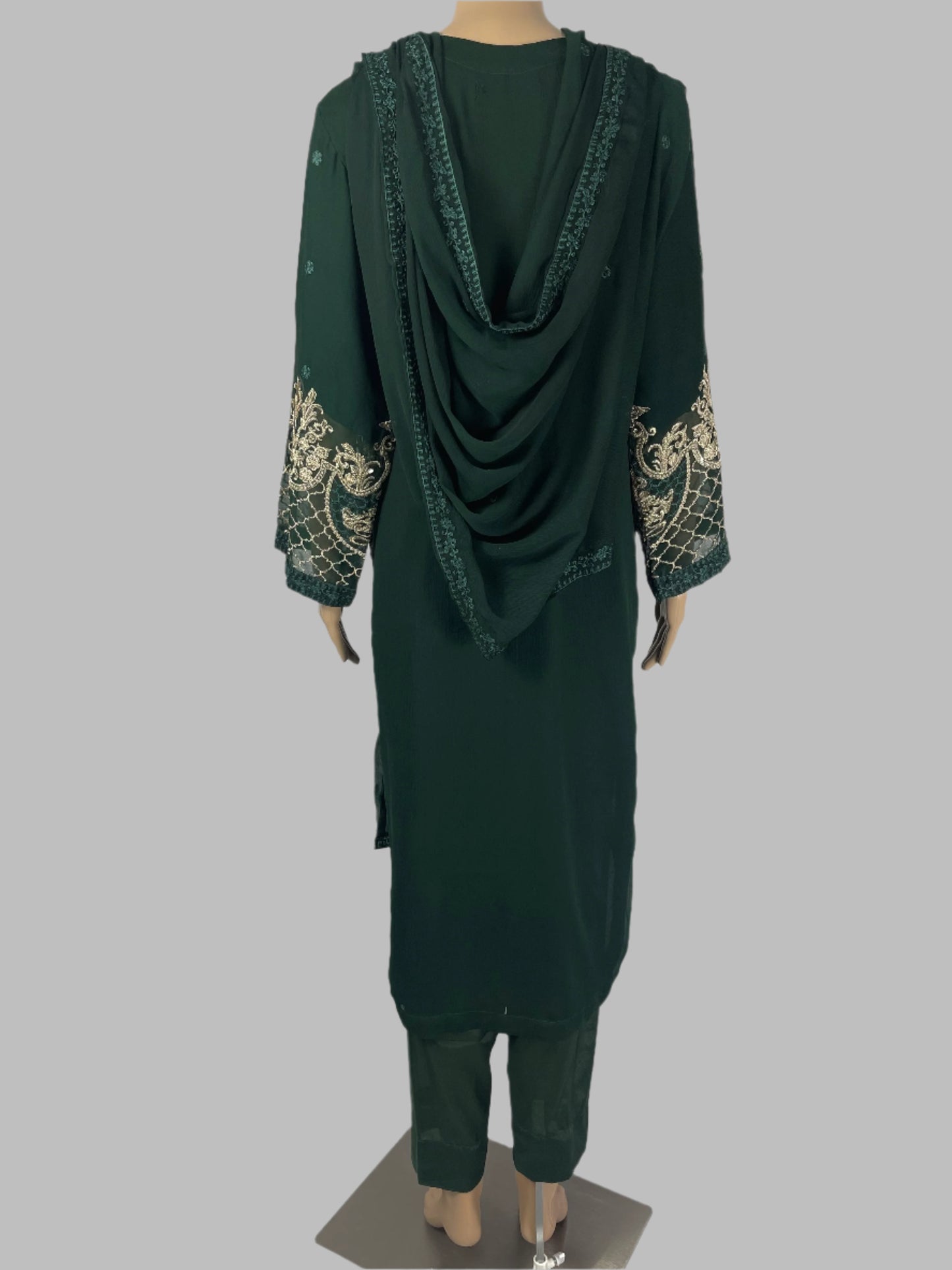 Pakistani Shalwar Kameez Chiffon Party Wear Tilla And Resham Embroidery