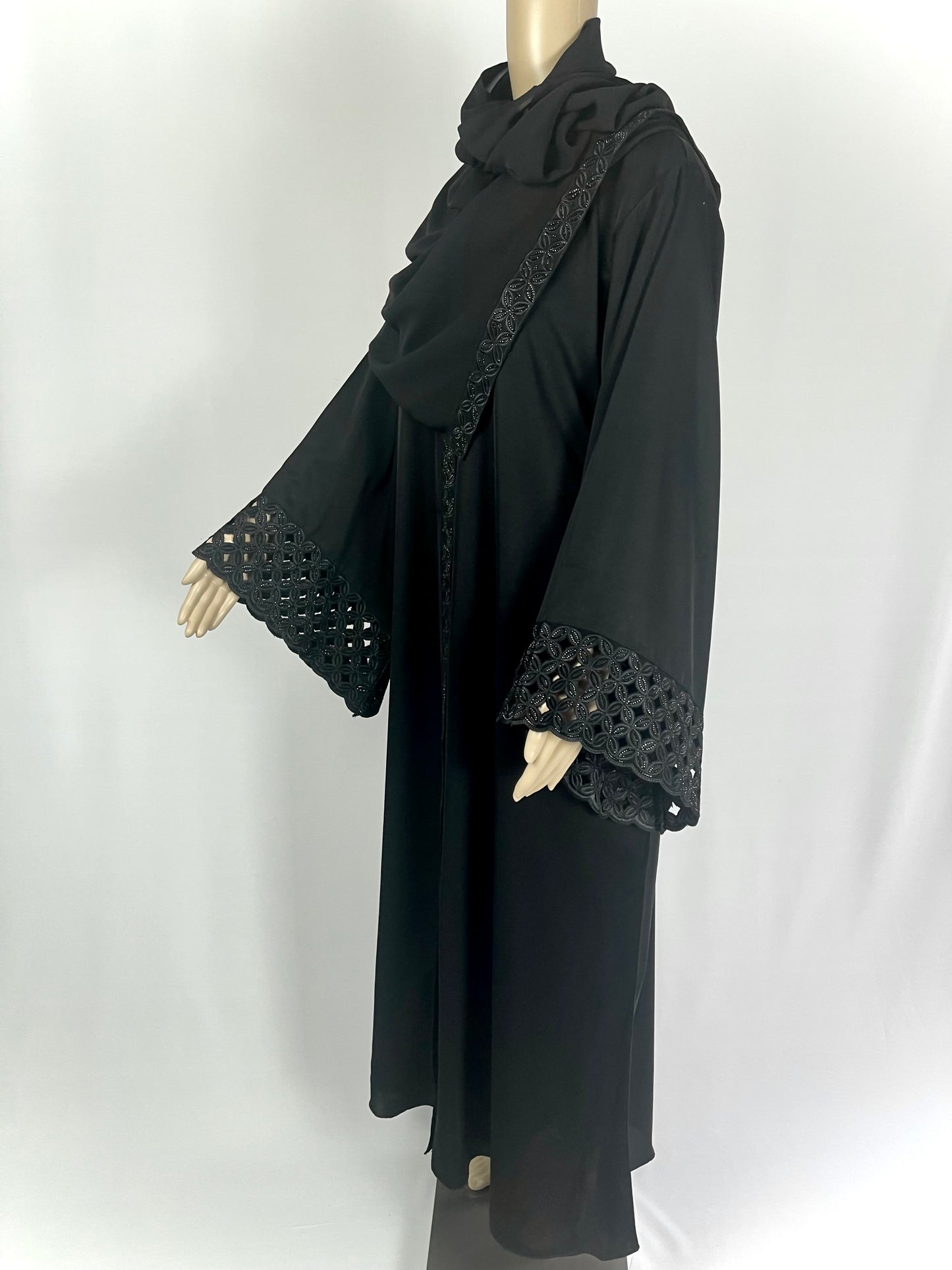 Sleek Elegance Laser-Cut Abaya