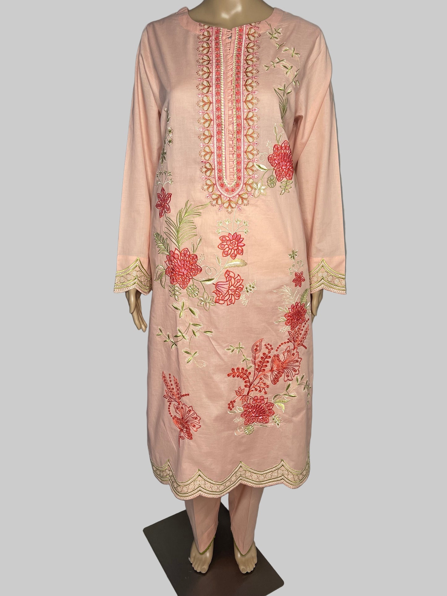 Cotton Lawn Floral  Cutwork Embroidered Suit Chiffon Dupatta